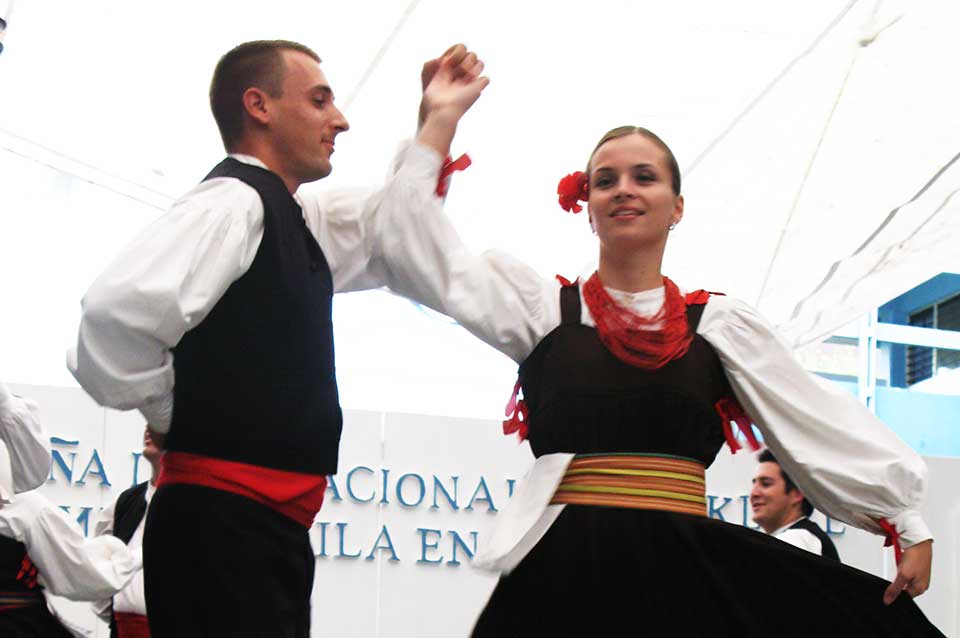 DUGI RAT - Dalmatia traditional dances